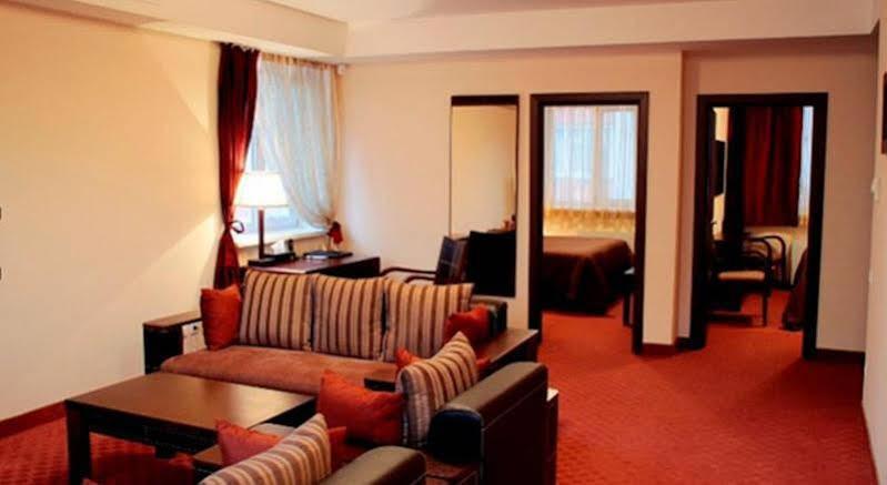Hotel Dastan Актобе Екстер'єр фото