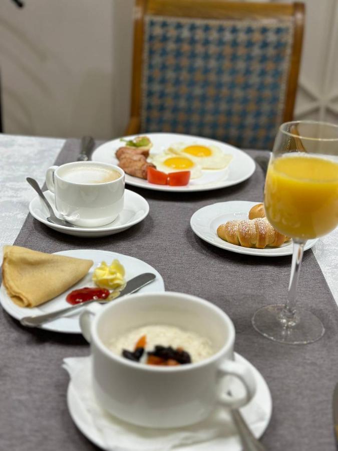 Hotel Dastan Актобе Екстер'єр фото
